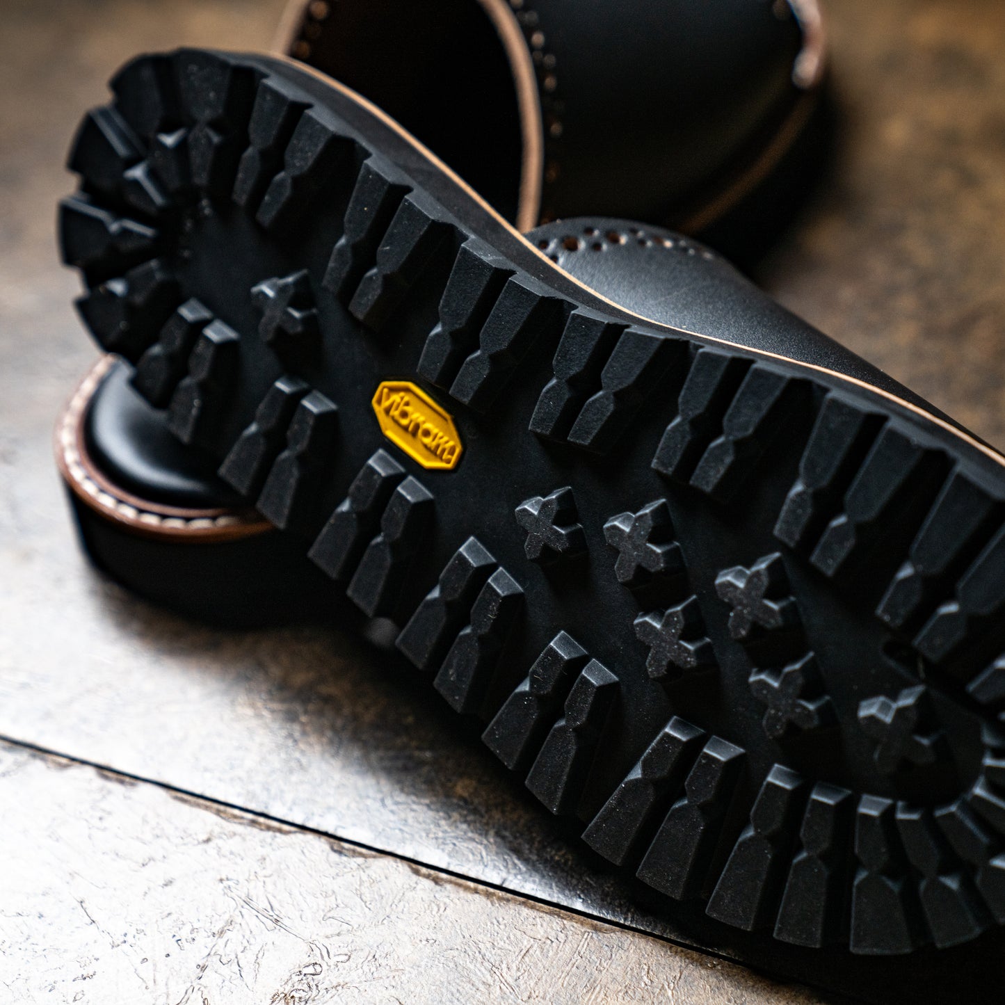 Tabi work sandals