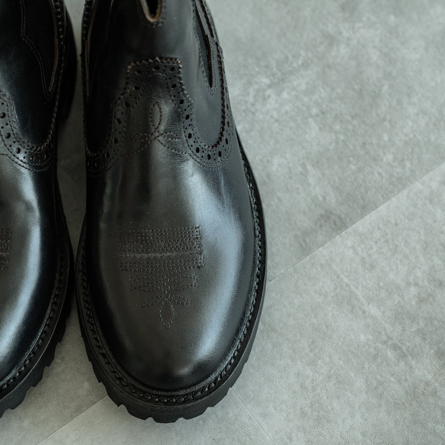 Western side gore boots