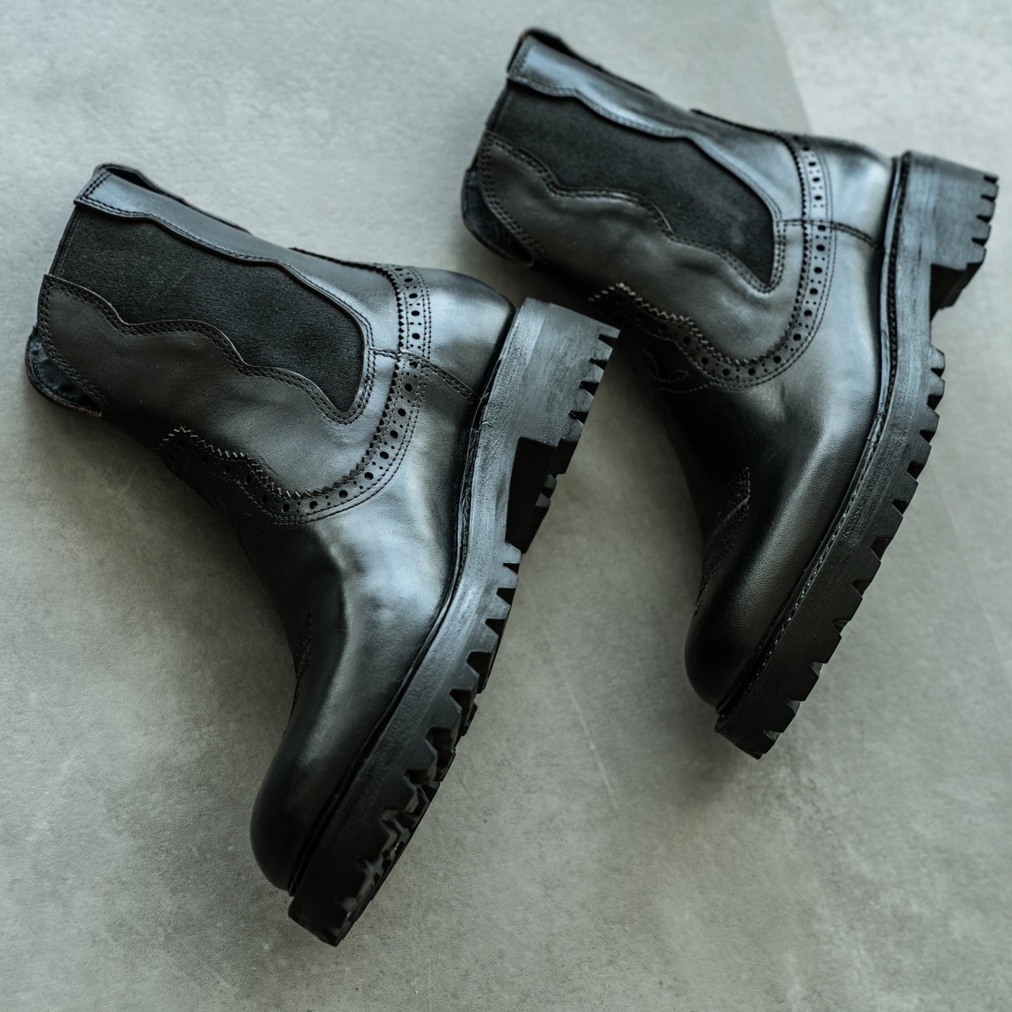 Western side gore boots