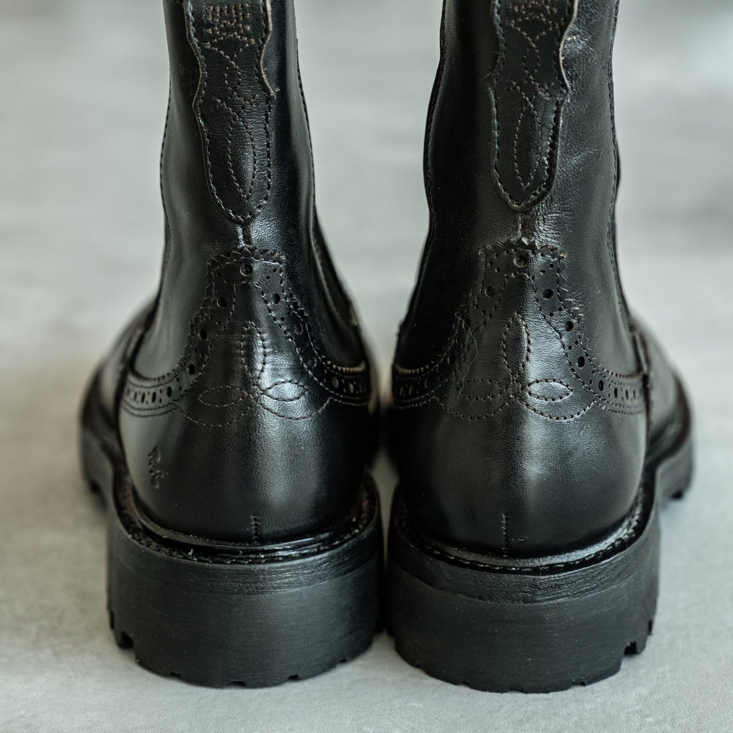 Western side gore boots